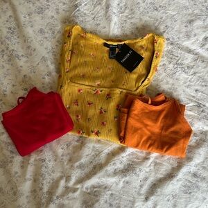 Forever 21 Fall Bundle (Blouse, Two Camis) 
Size: Small
NWT/NWOT